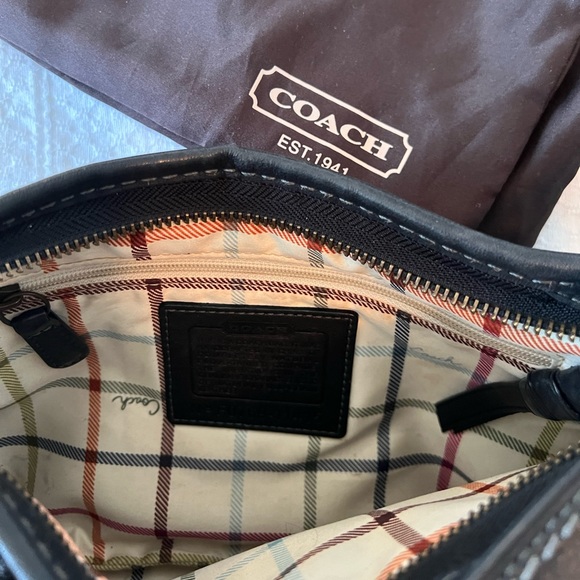 COACH Bleecker 11415 Smooth Black Leather Shoulder Bag Tattersall Lining - Picture 7 of 13